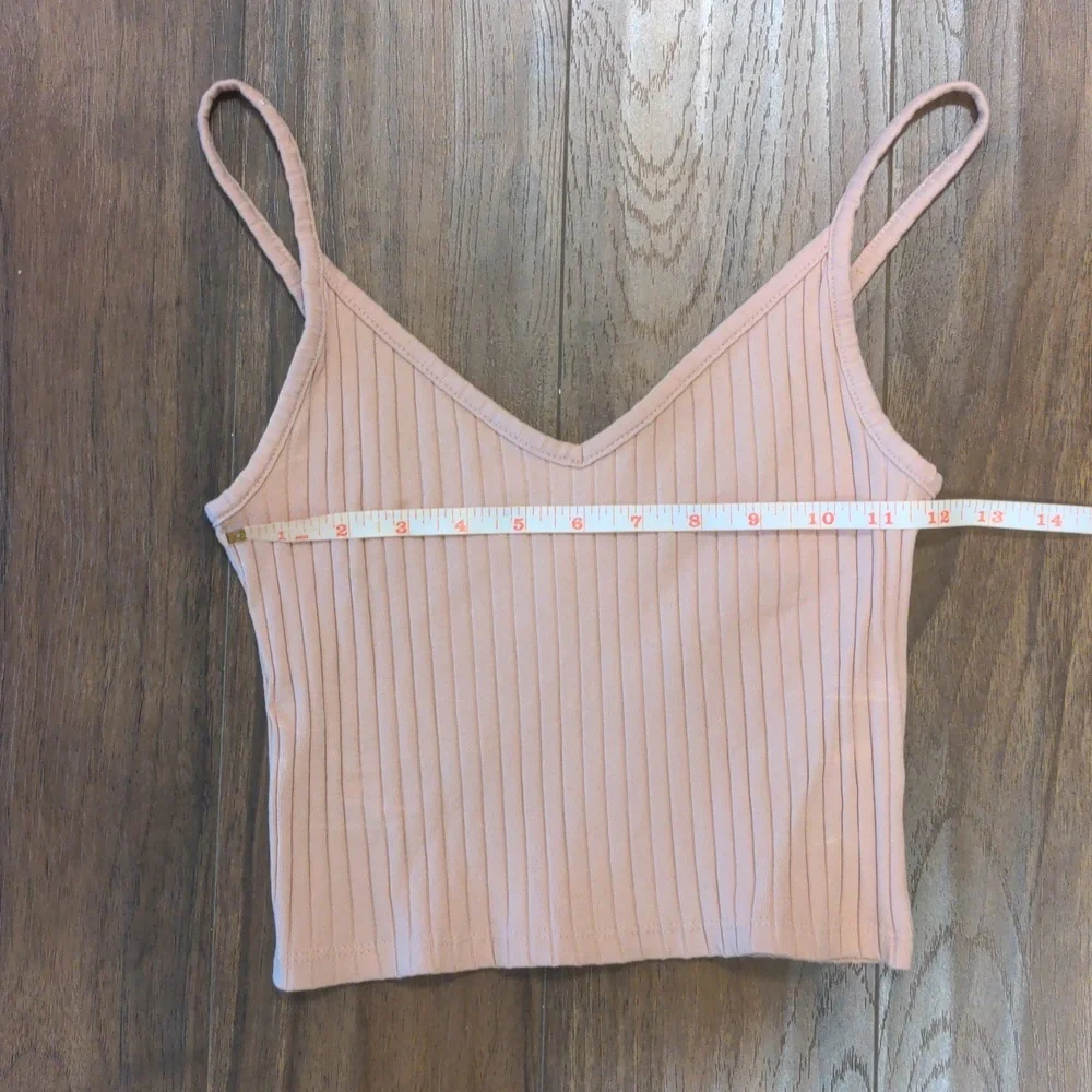 Pink Ribbed Crop Top - Picture 2 of 5